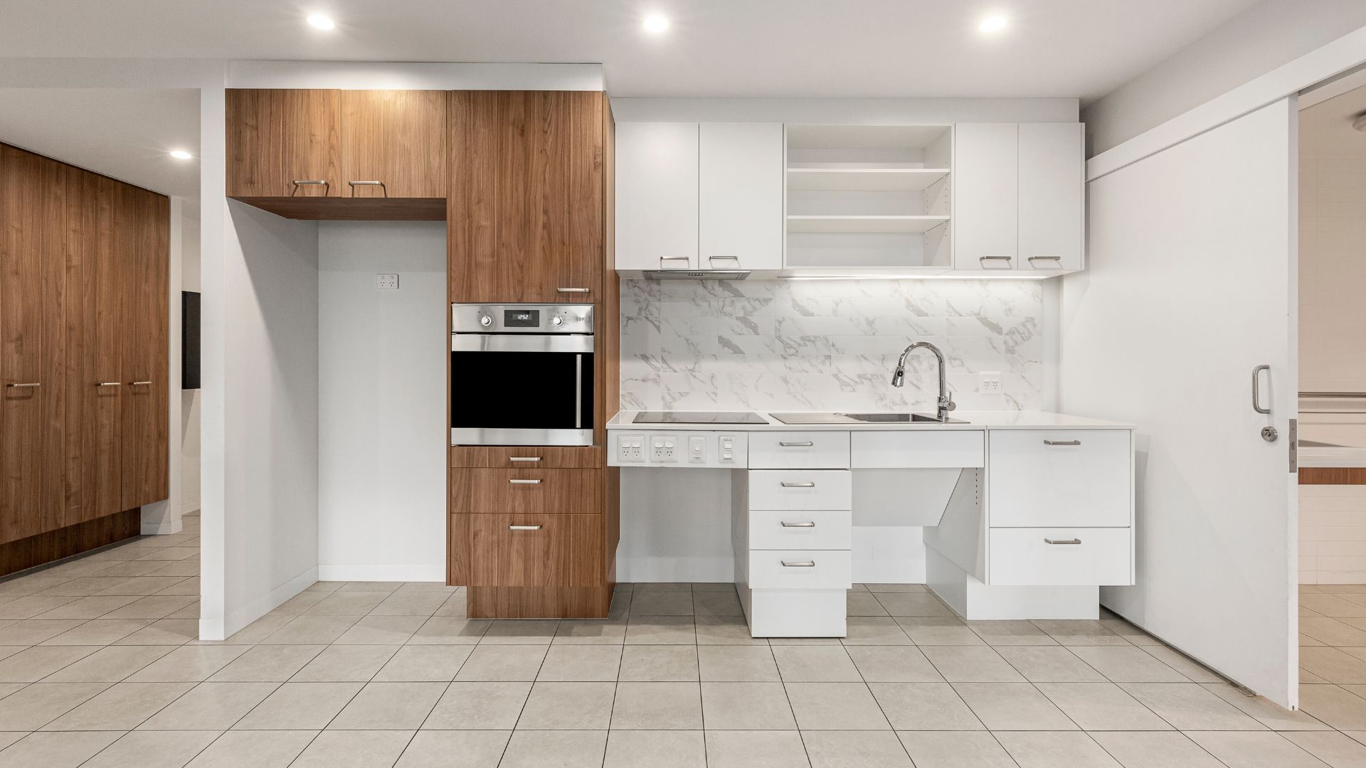 grand central_towers_kitchen