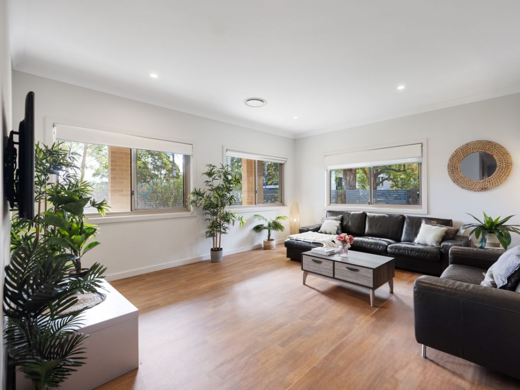 2 Frenchs Forest 1 (16076)_living room