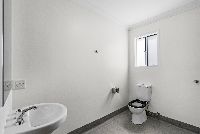 007 Open2view_ID905889-7_Miami_St_Springfield_Lakes