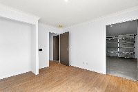 012 Open2view_ID905889-7_Miami_St_Springfield_Lakes (1)