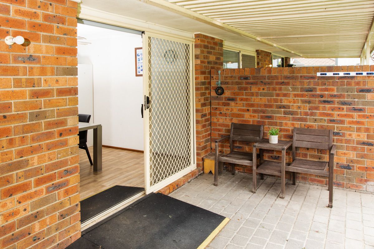 SIL024 LR-Kanwal-Duplex 2 _Outdoor-Backyard Area-8660