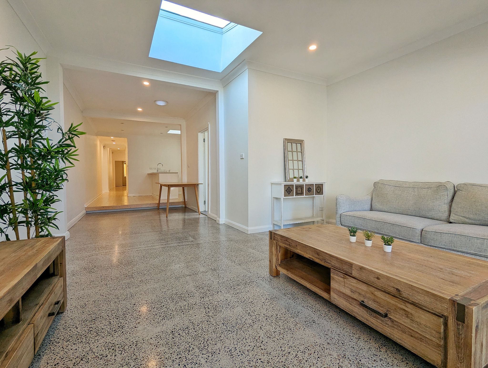 PXL 20230831_053320671-01