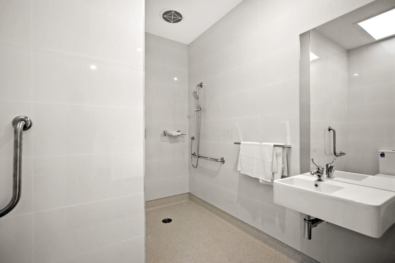 Oriana Ensuite1