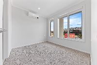 Feathertop Avenue  Weir Views (16)