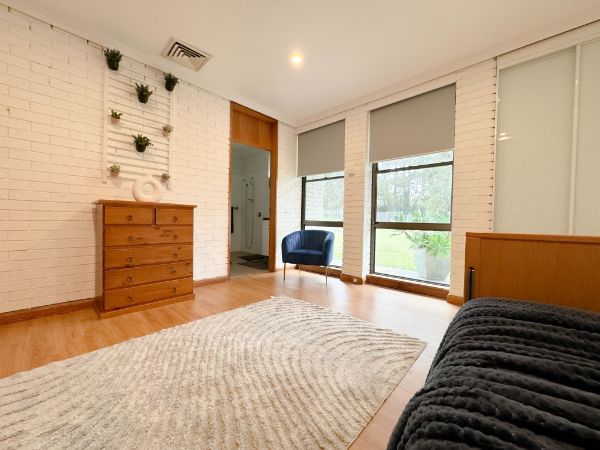 Large Spacious Room with Ensuite