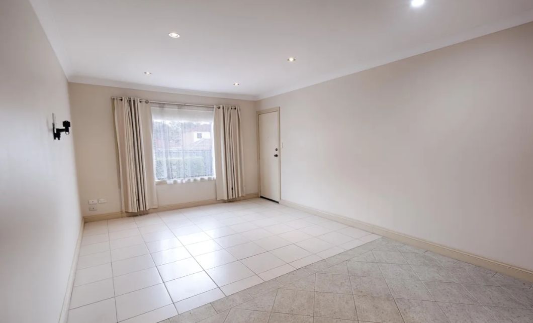 Pendle Hill  Family Room)