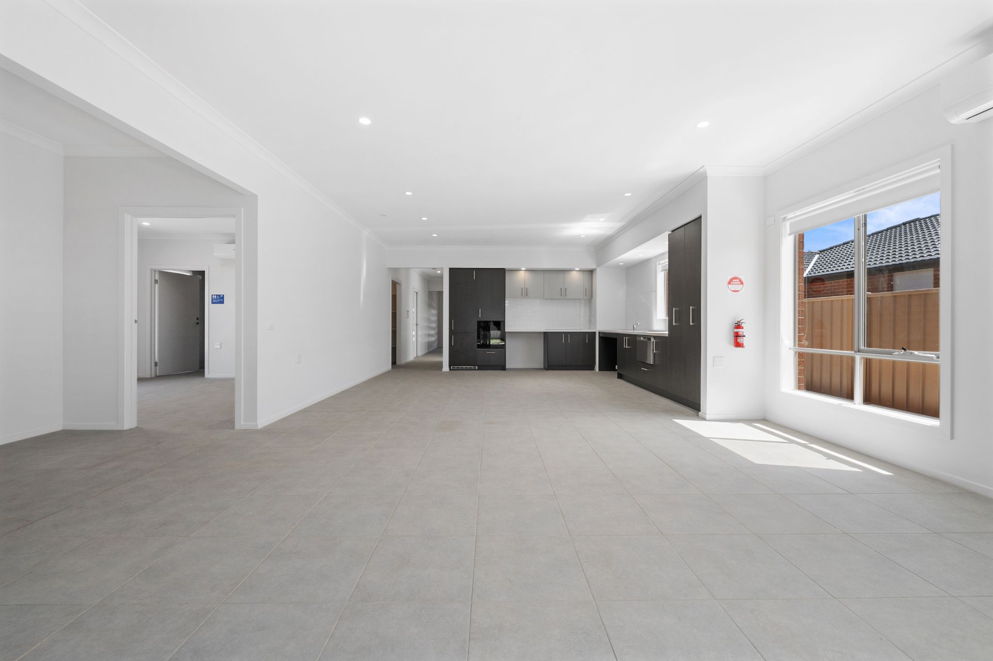 010 Open2view_ID856203-13_Dove_Avenue__Winter_Valley