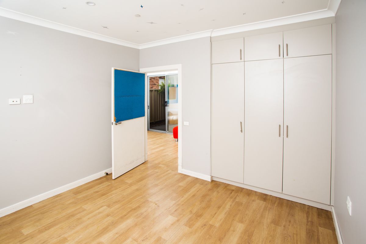 SIL006 Condell Park-Bedroom 1-4969