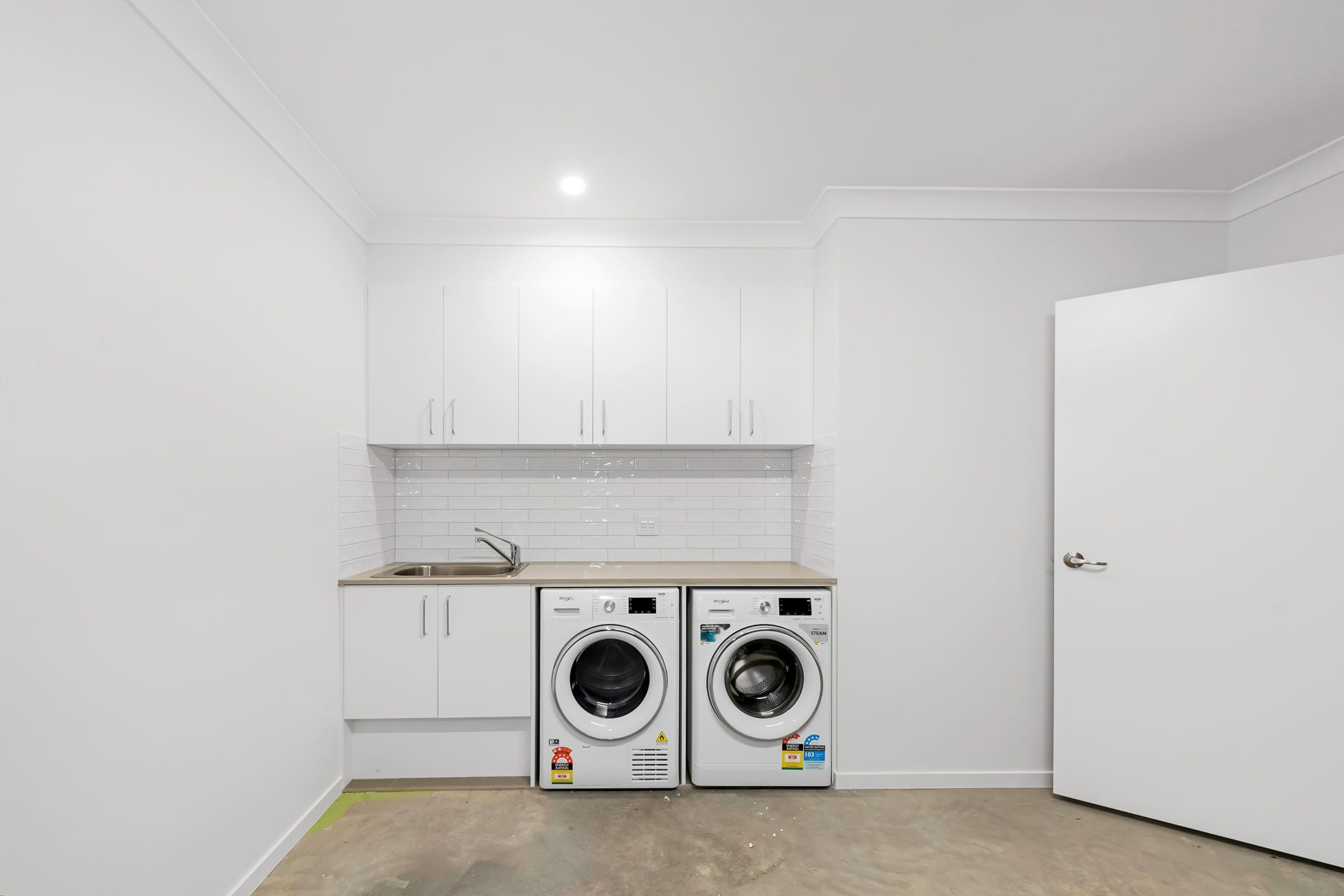 8e23b2e1 1b4f-47b5-b028-3eec5bce84ba-lg-28A-Gaffel-St--MR-022