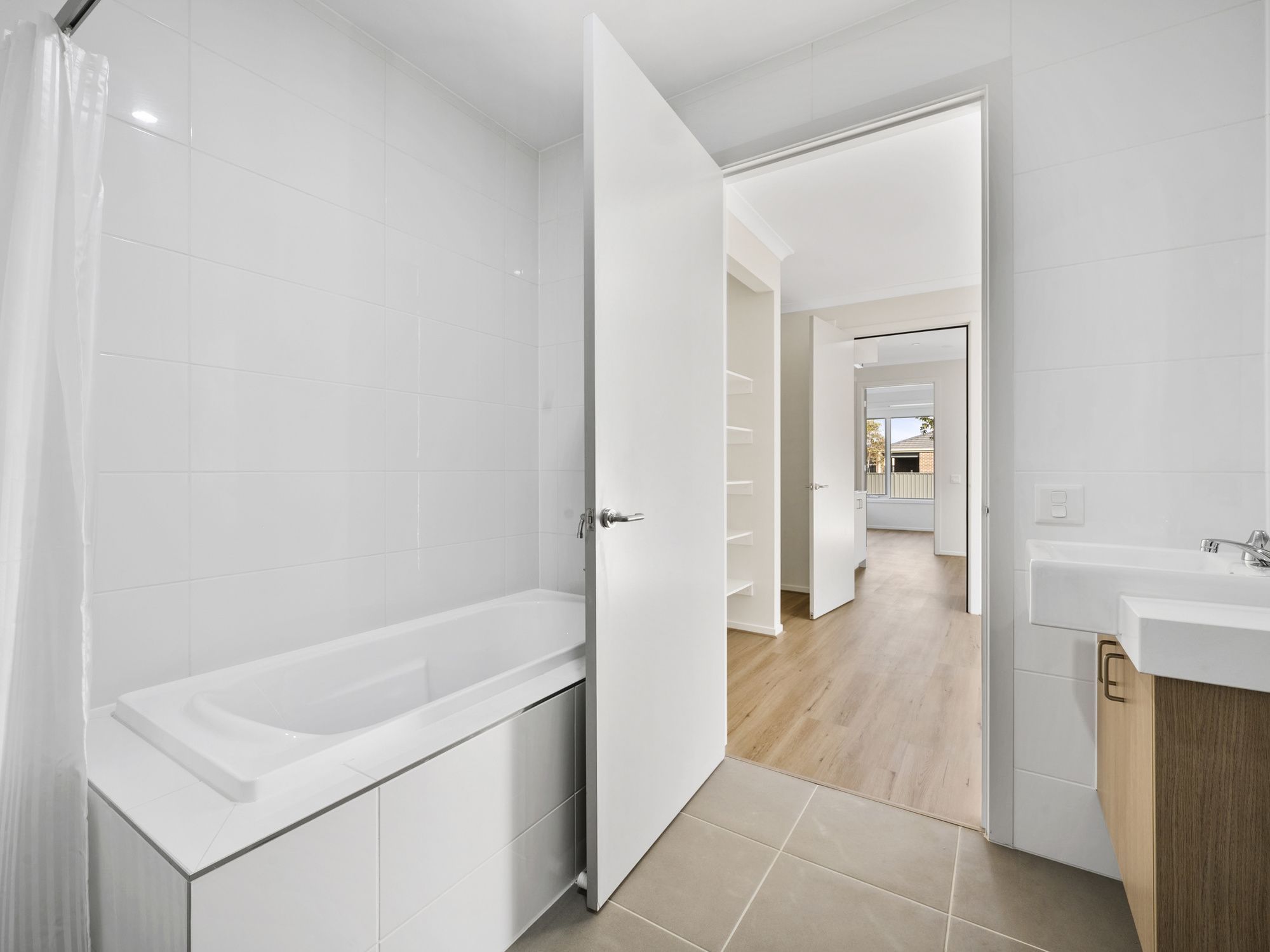 31 Spirit Blvd  Cranbourne East (12)