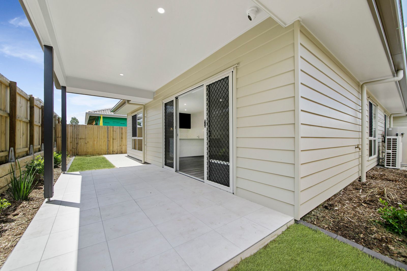 013 Open2view_ID677147-58_Mercy_Circuit