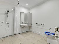 9   Salsa St 11 - Ensuite 3