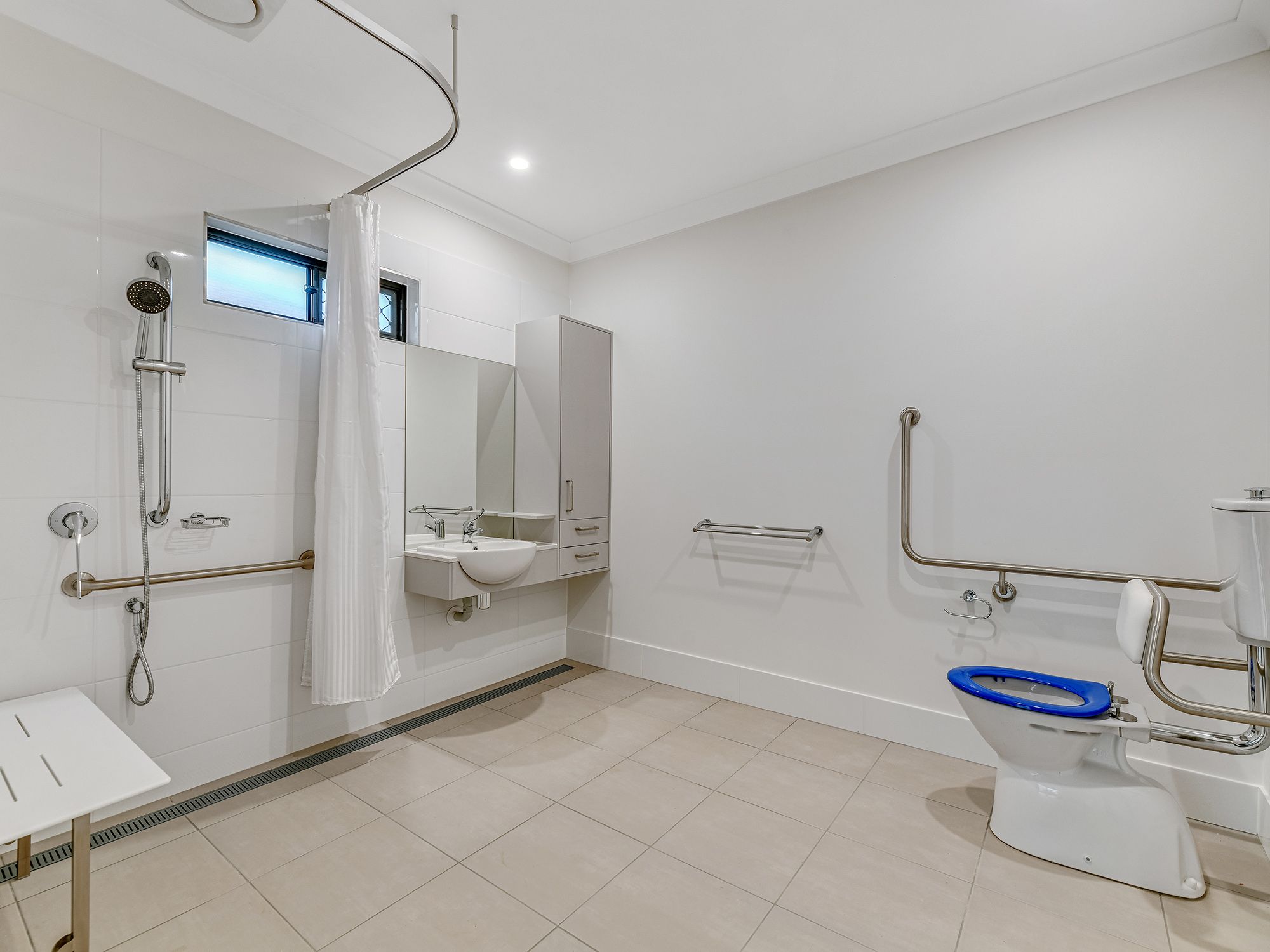 7   Salsa St 11 - Ensuite 1