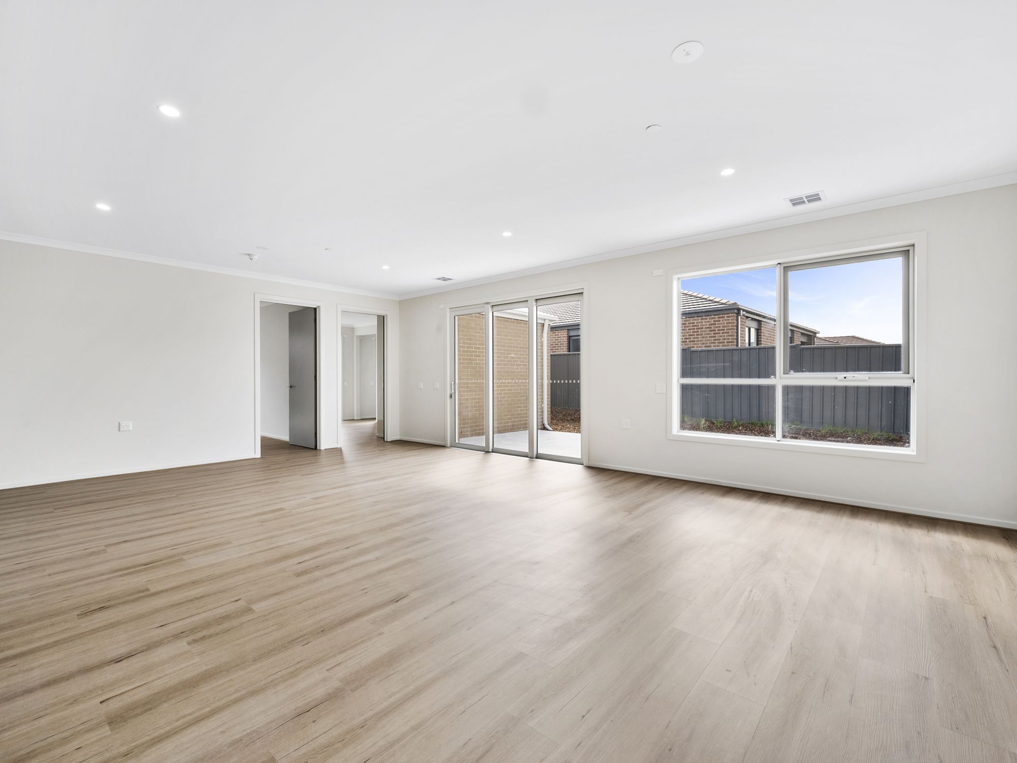 31 Spirit Blvd  Cranbourne East (2)
