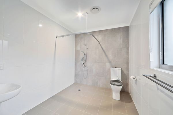 6   Conservation Dve 46 - Ensuite 3