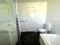 E258AE75 A3B3-443E-99AD-0D51C22A2831