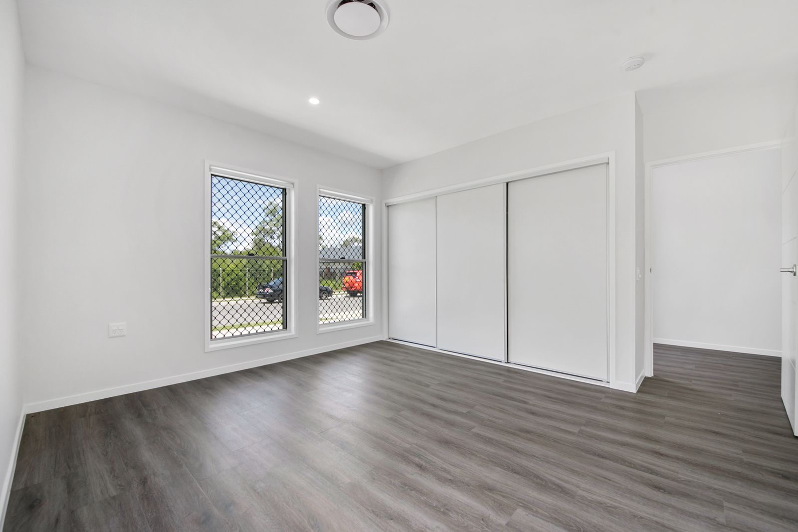 018 Open2view_ID677147-58_Mercy_Circuit