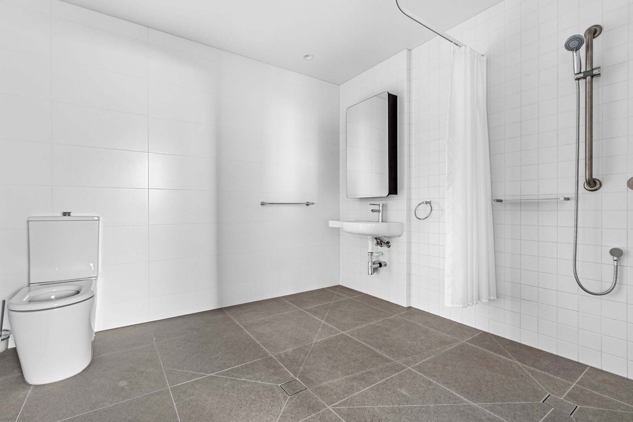 bathroom 1_Collings_Street