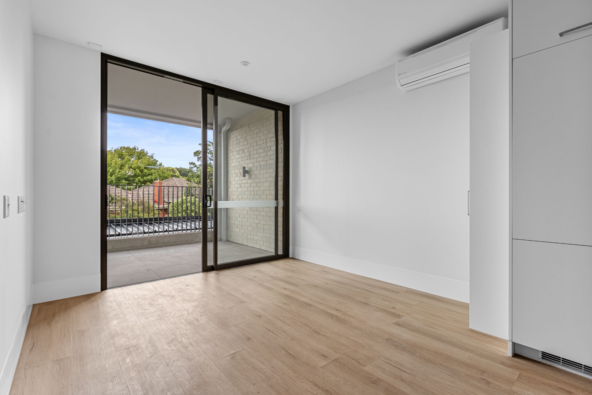 living 3 1_Collings_Street