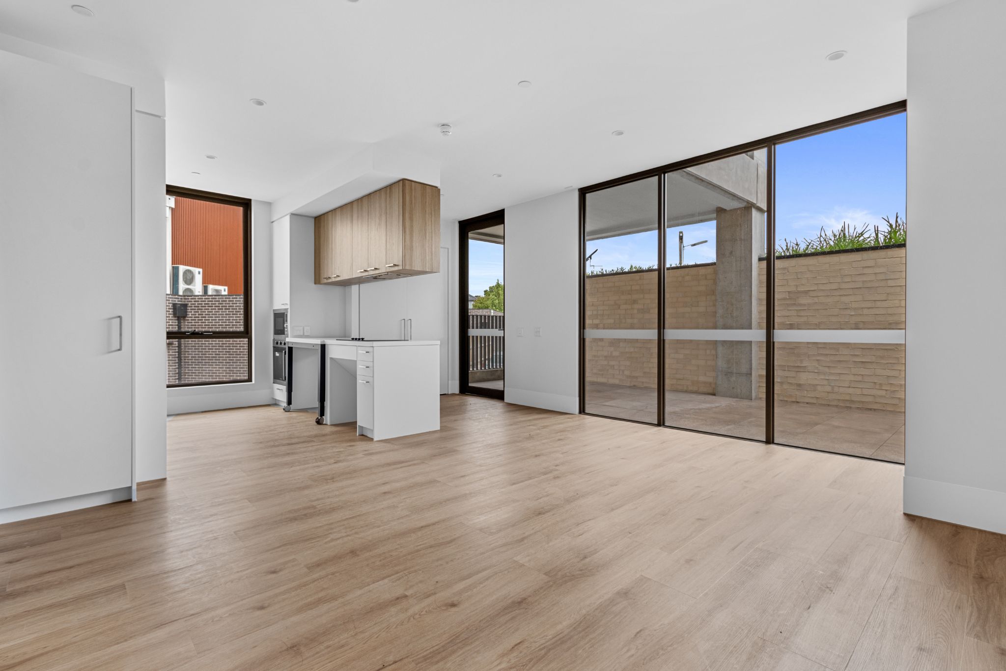 living 5 1_Collings_Street