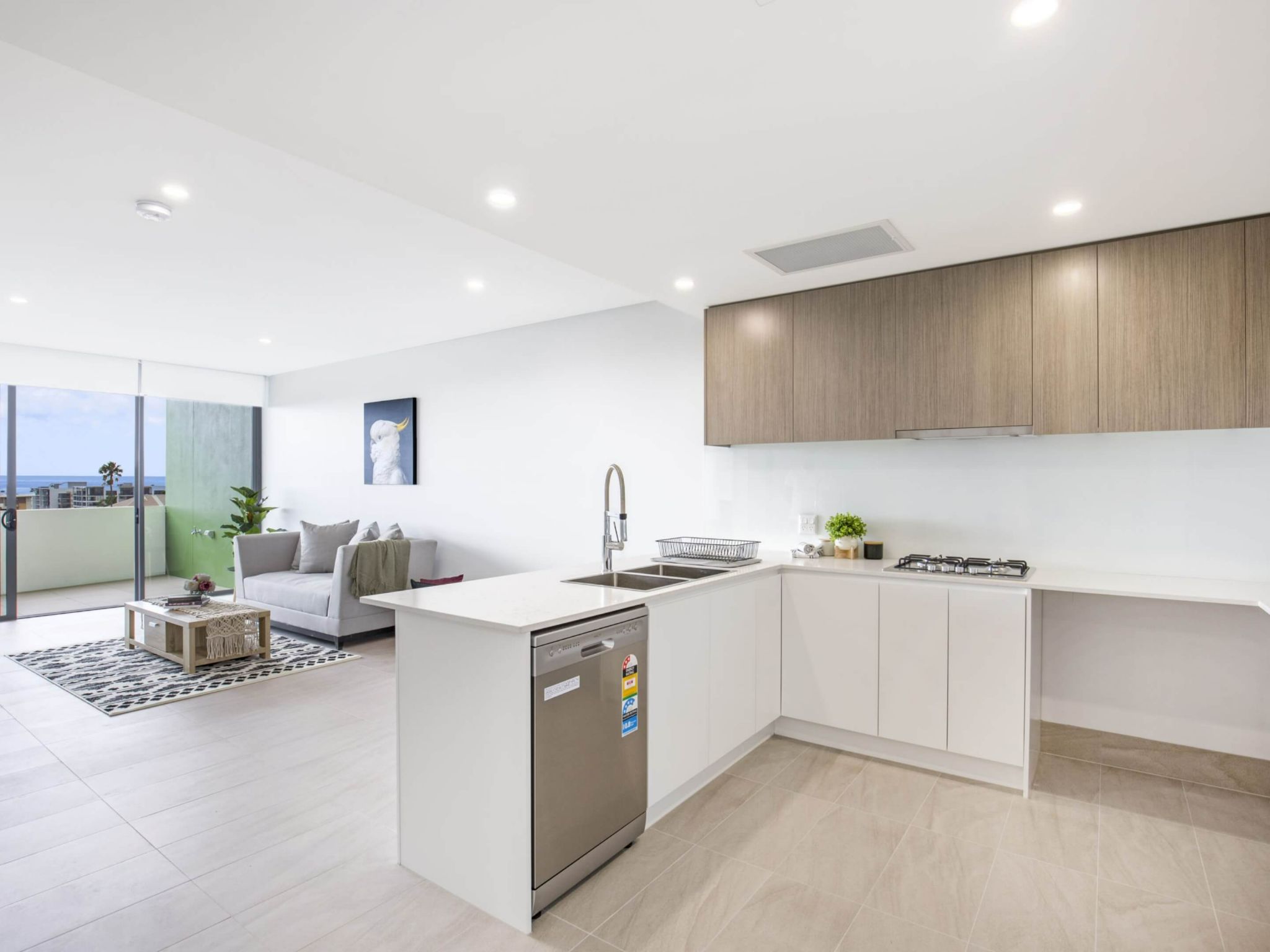 635f105947d16190a79472b7 Wollongong – Feature