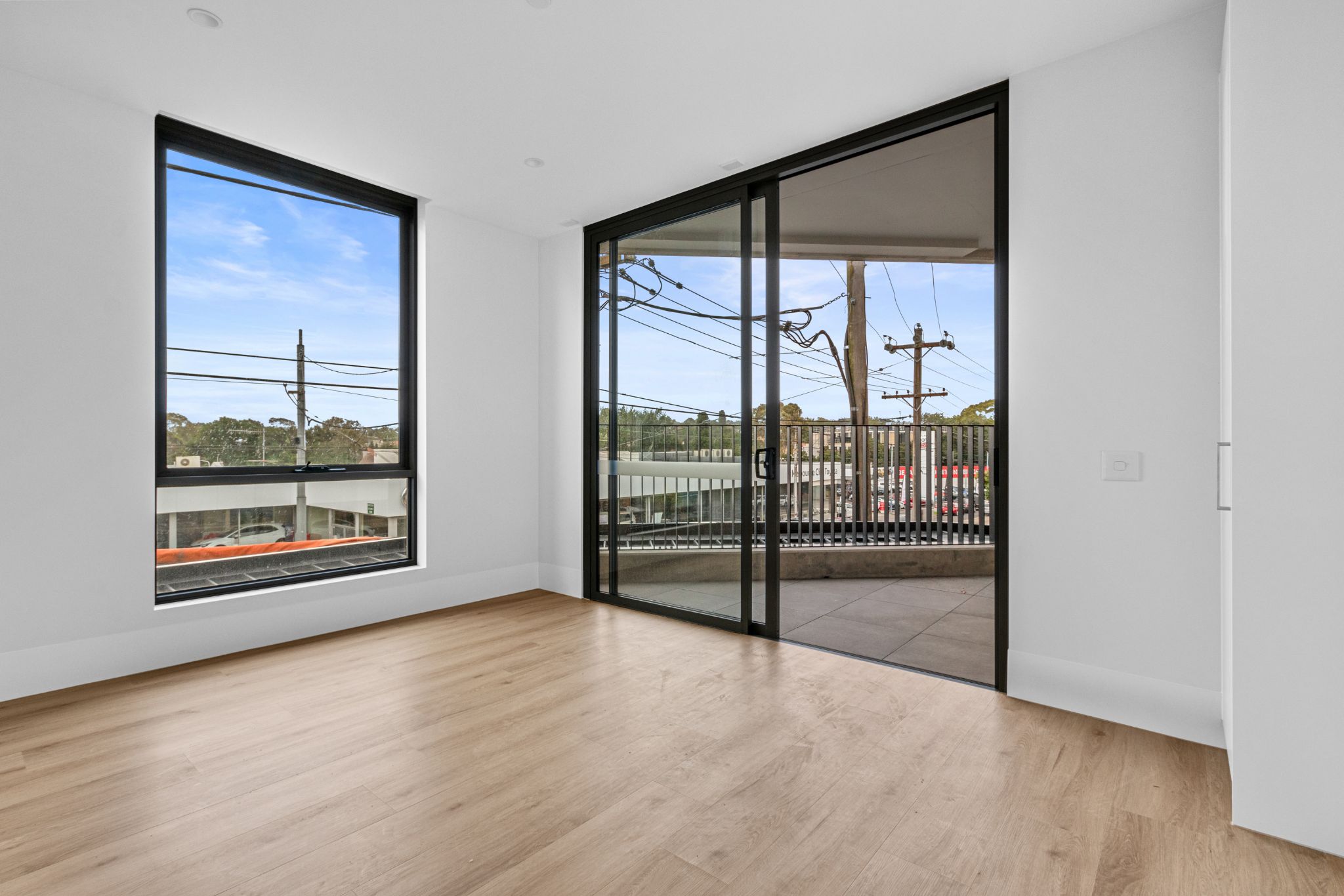 living 1_Collings_Street