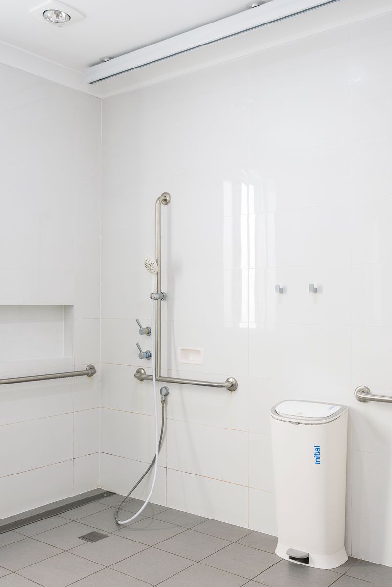 SILL038 LR-fletcher-bathroom1A