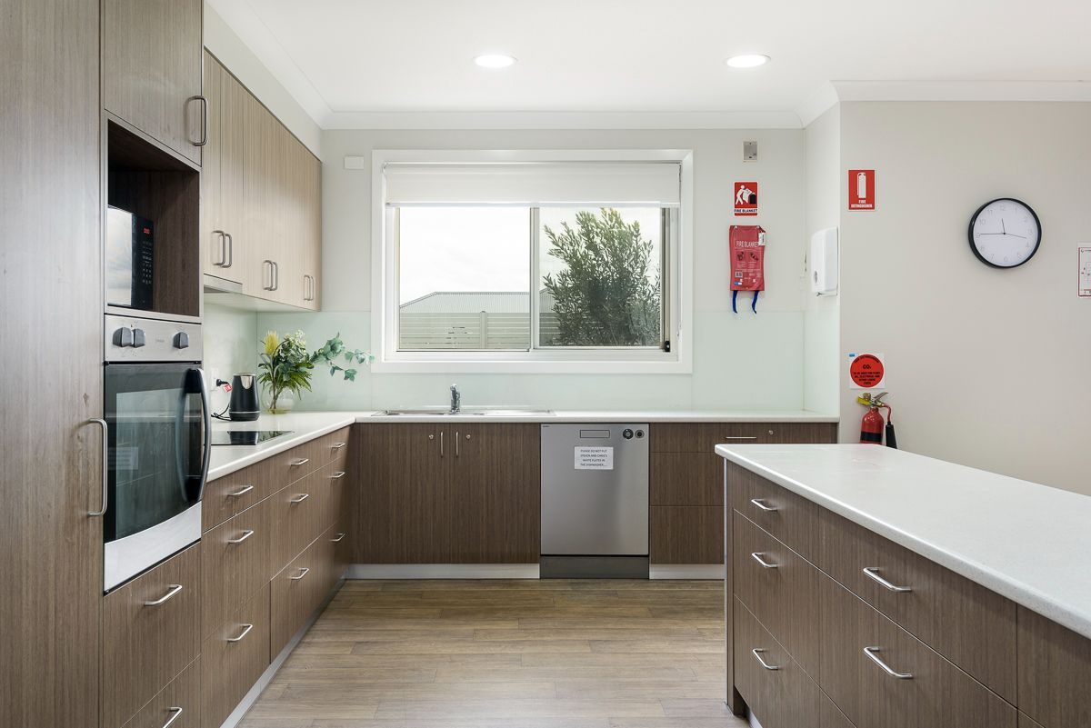 SILL038 LR-Fletcher-shared kitchen 1C