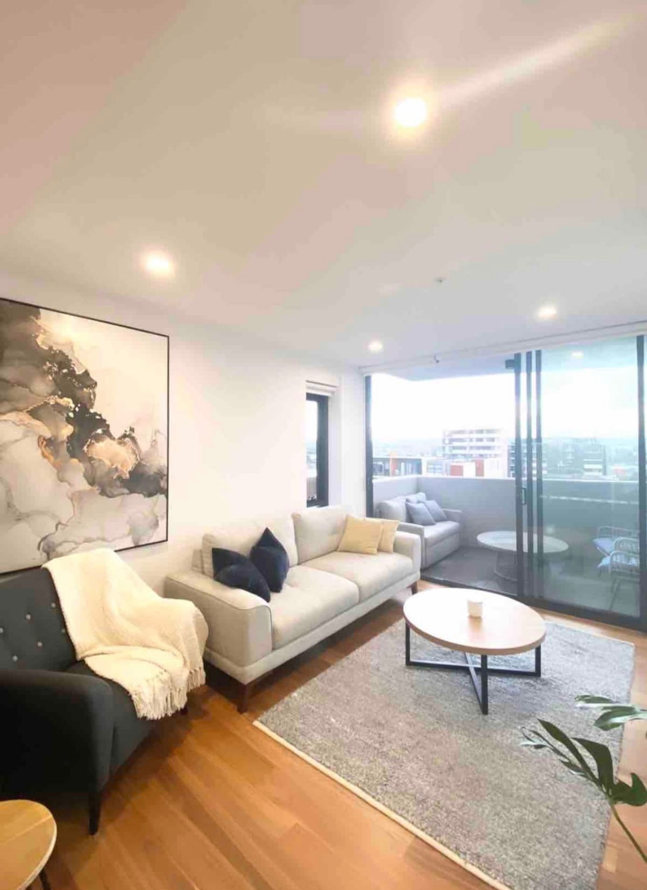 D2838B47 F16A-4936-B029-0D3051728842