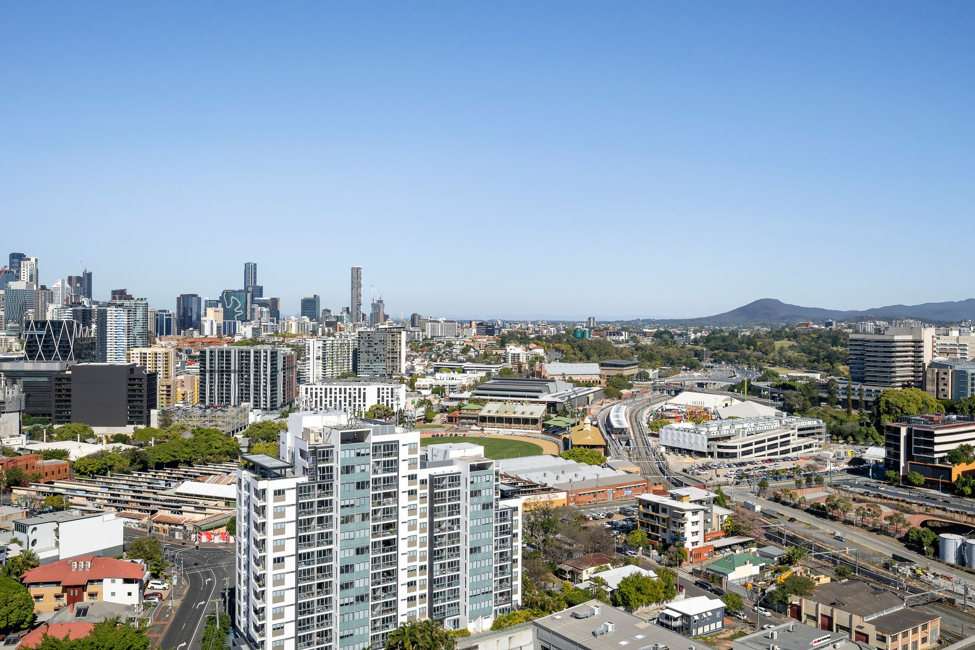 LVHO 519385_37_Mayne_Road_Bowen_Hills_038