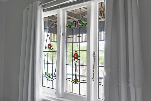 Stainglass windows edit