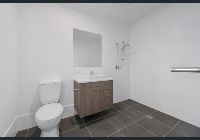 Highland Ave Bathroom