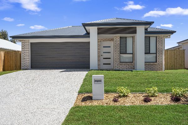 001 Open2view_ID907246-38_Edinburgh_Crs__Gleneagle