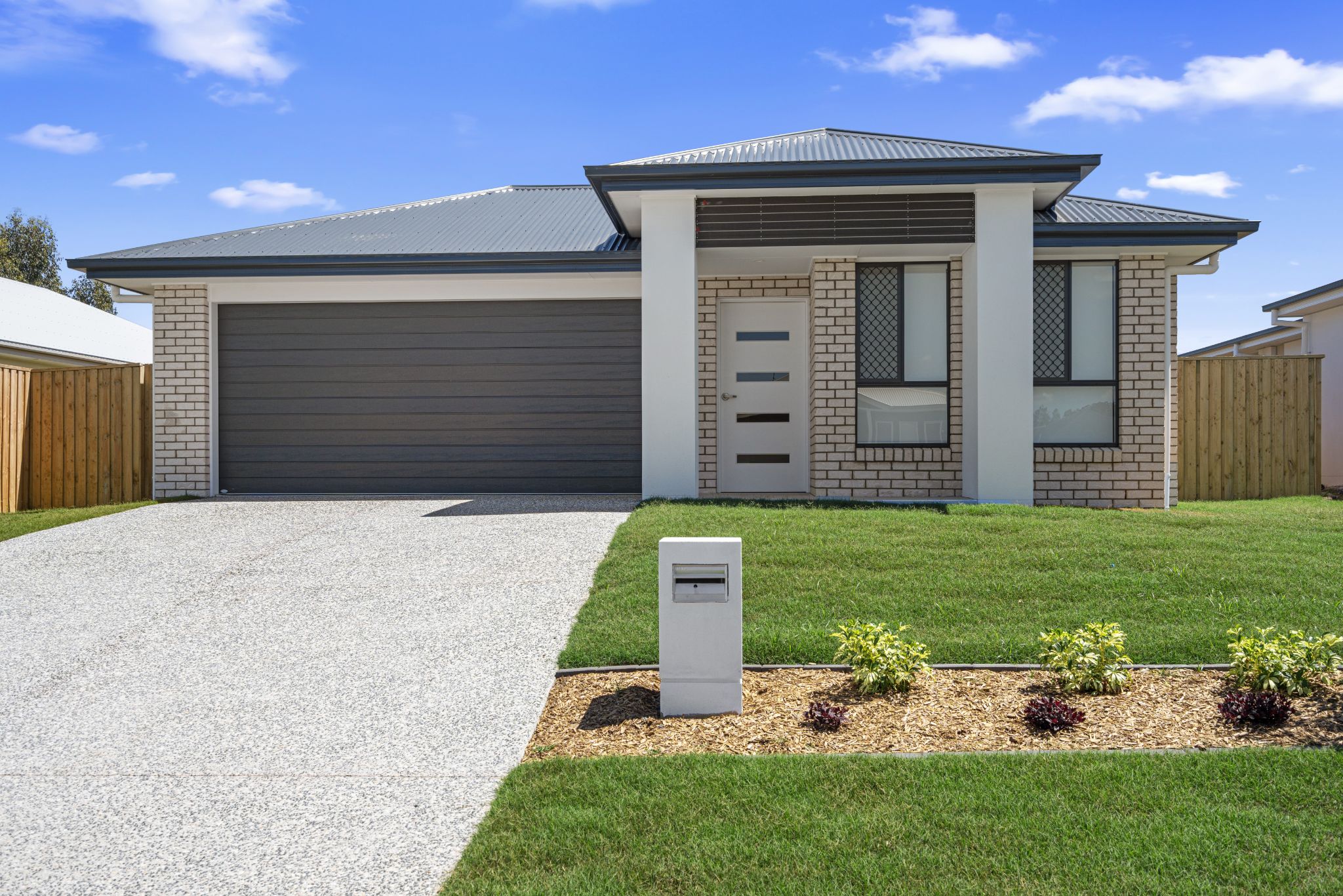 001 Open2view_ID907246-38_Edinburgh_Crs__Gleneagle