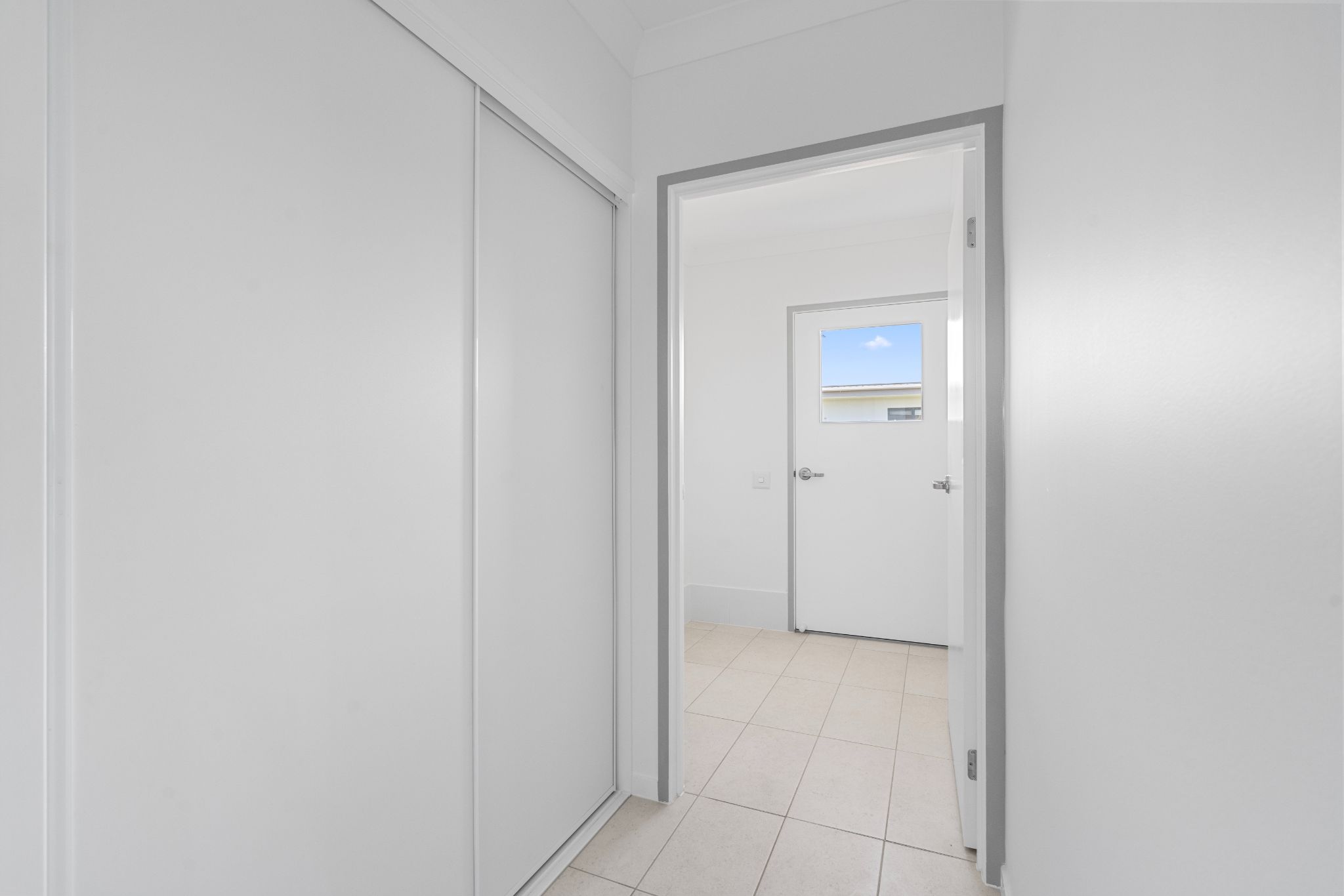 010 Open2view_ID907246-38_Edinburgh_Crs__Gleneagle