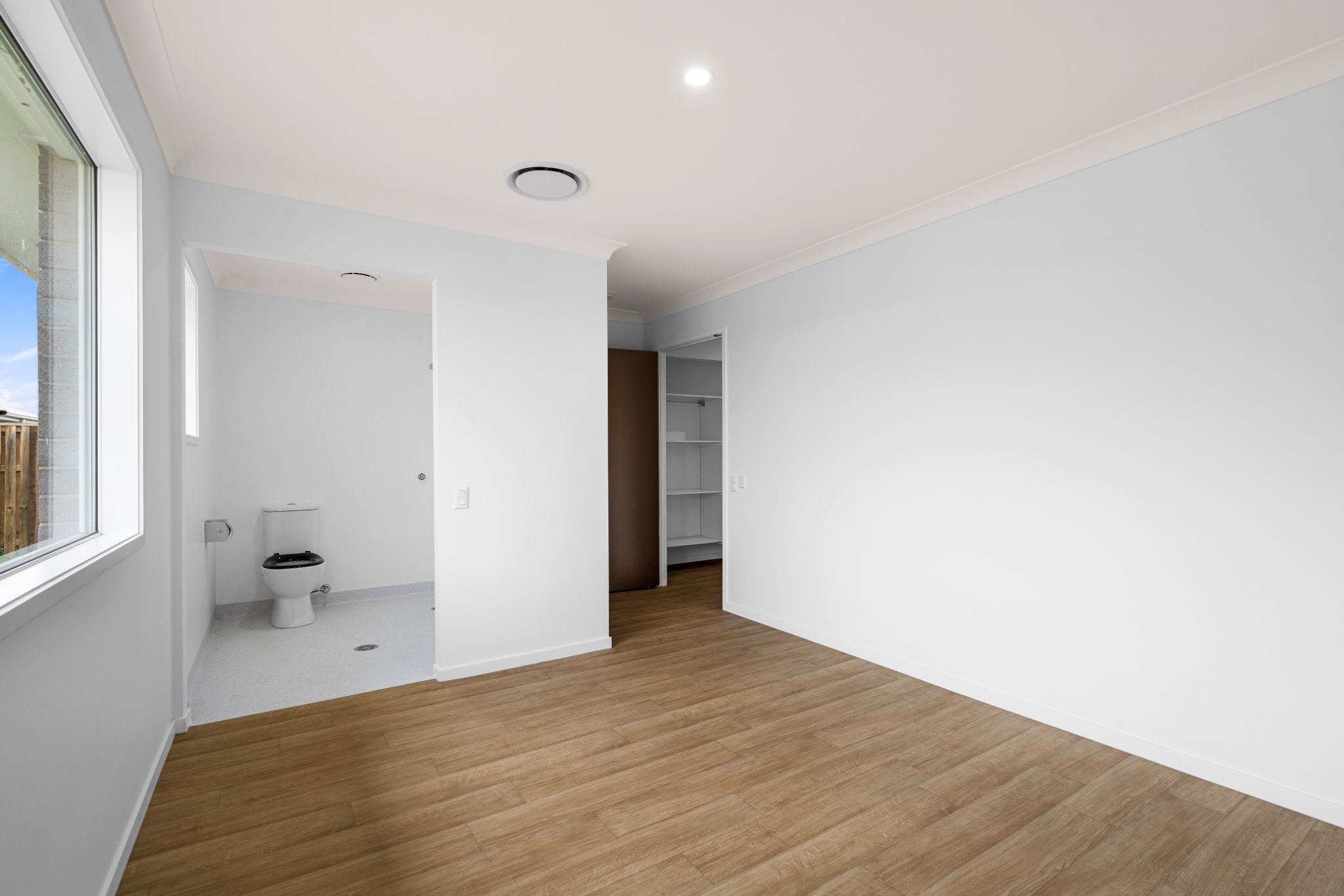 013 Open2view_ID900076-11_Cypress_Circuit_Fernvale