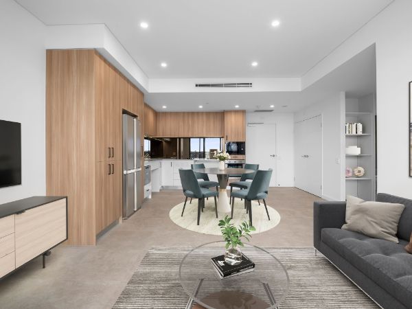 018 Open2view_ID877227-224_-_240_Pitt_Street