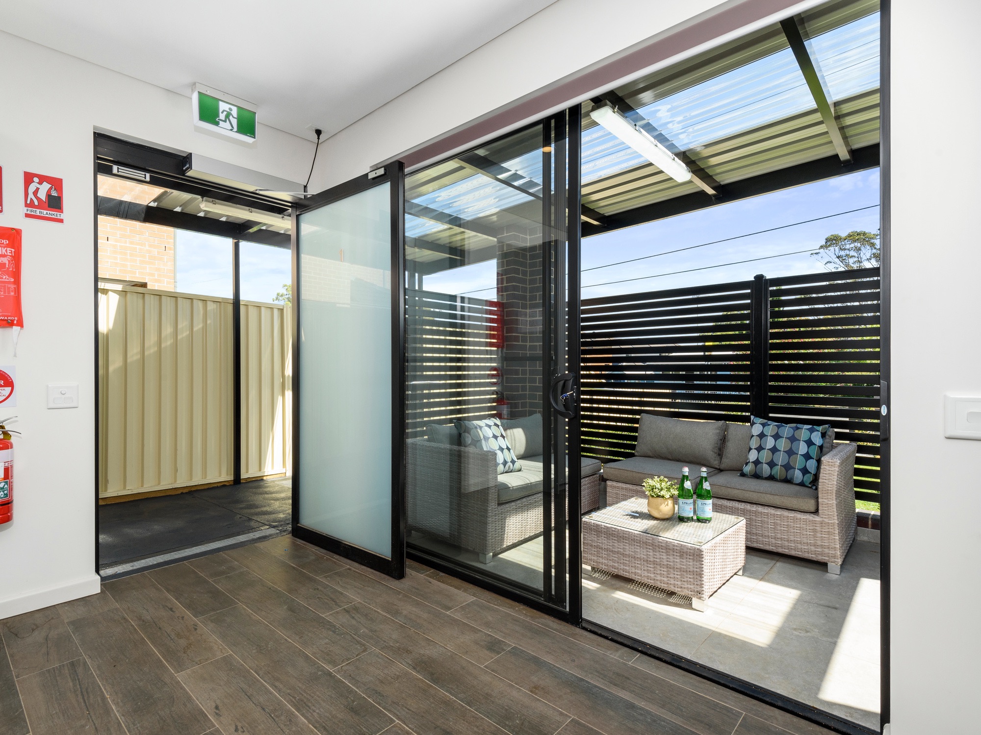 012 Open2view_ID797306-78_Newton_Road