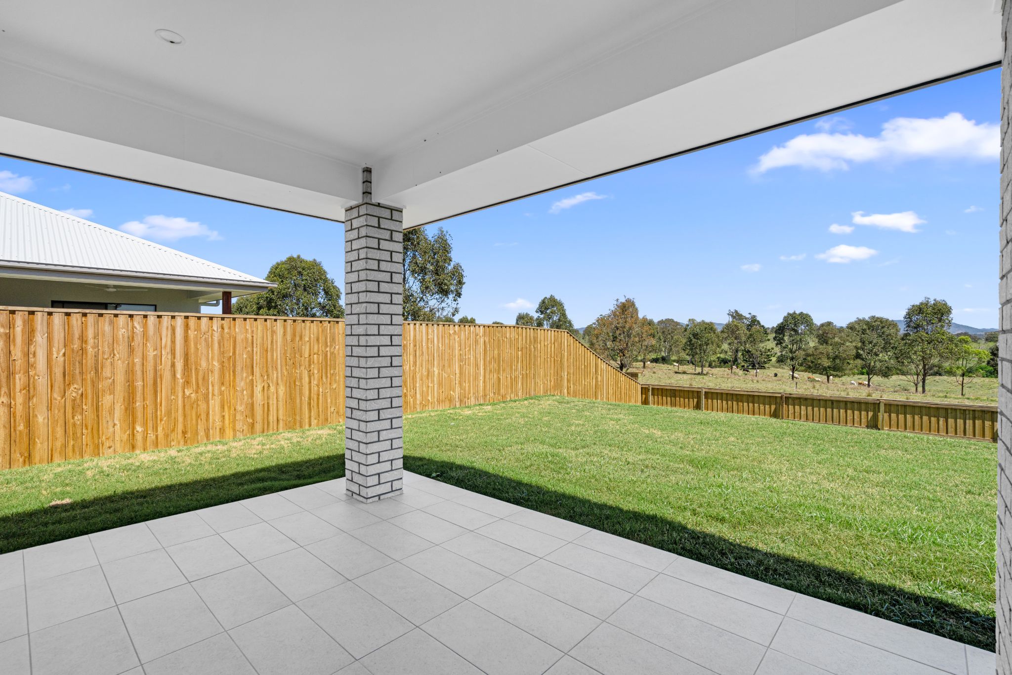 013 Open2view_ID907246-38_Edinburgh_Crs__Gleneagle