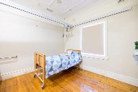 Canterbury 0322-Bedroom1-hoist