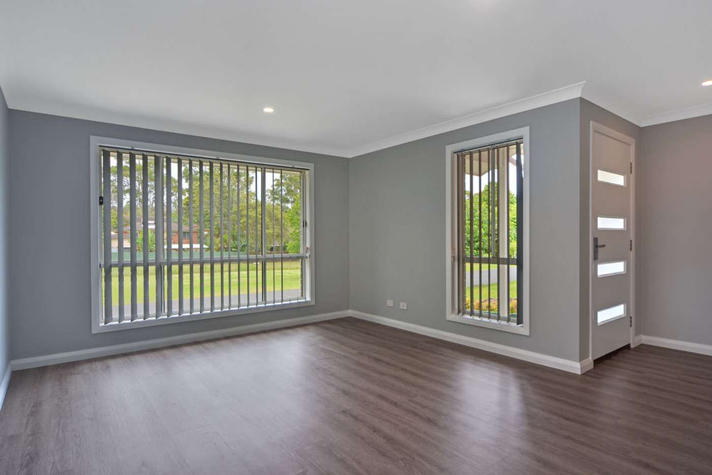 1 9 Salisbury - living