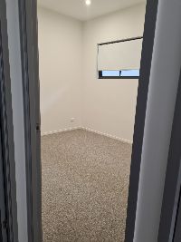 Bedroom  IL) - U2-4 Neridah St