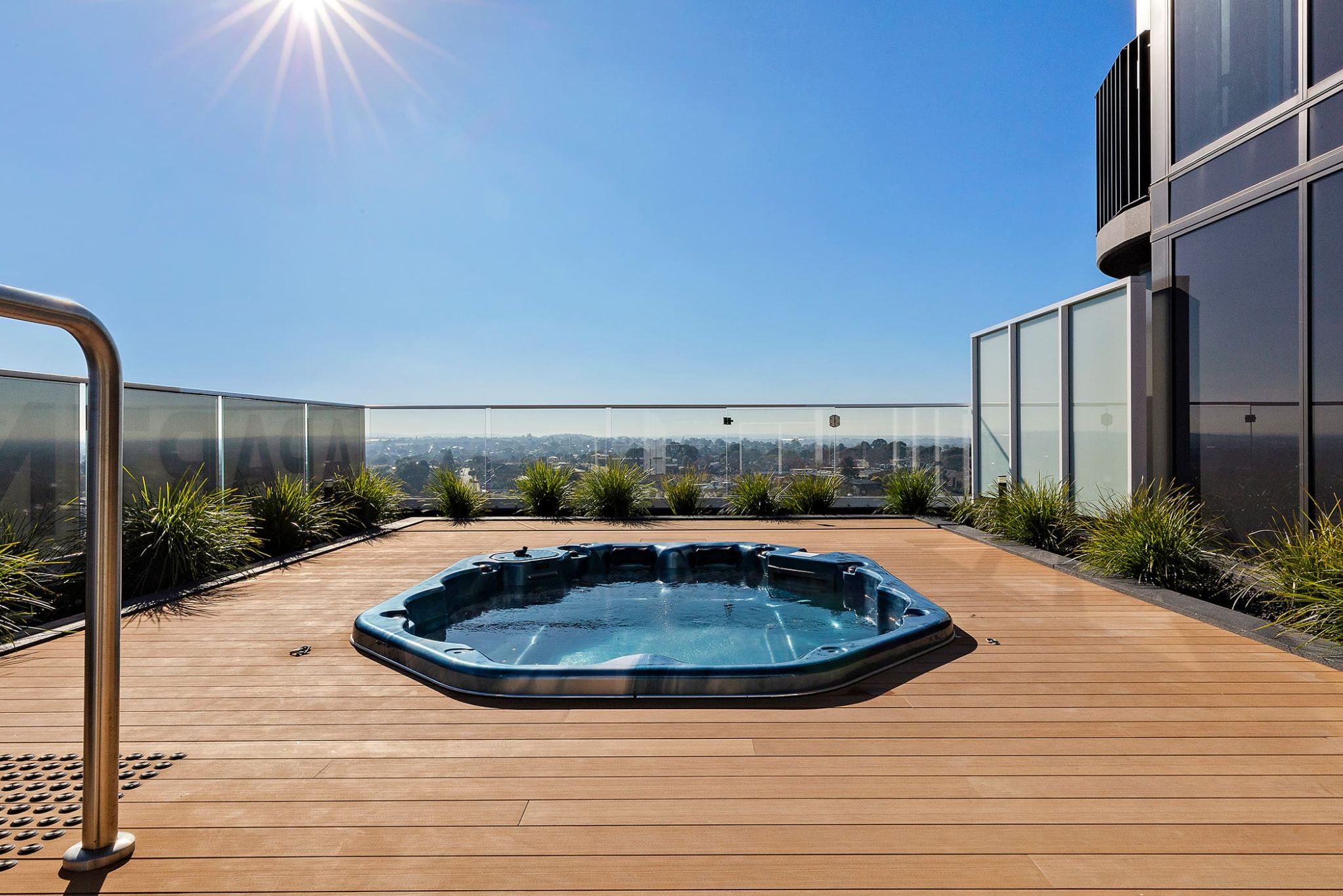 12891290 12-328-16_photo_web