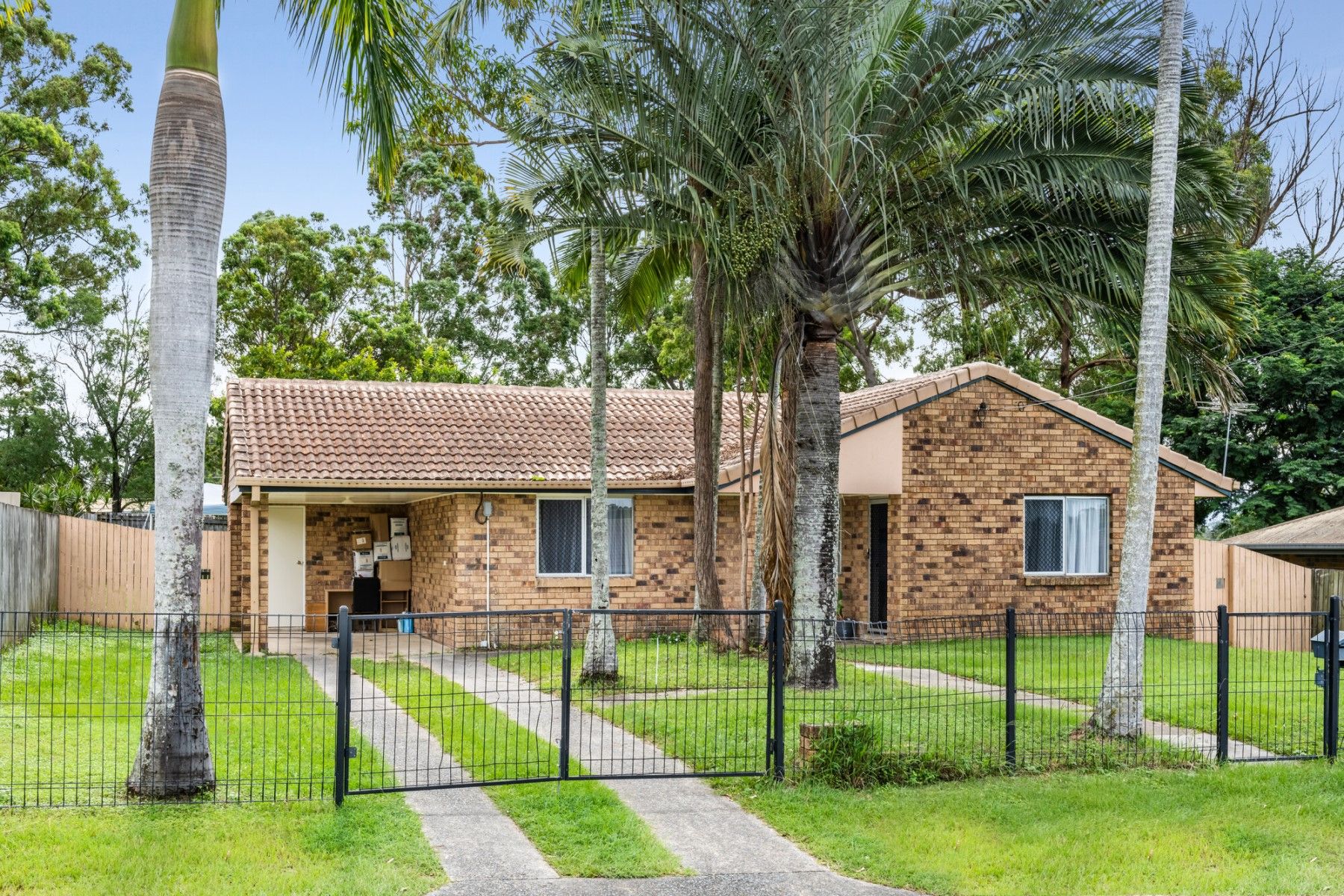 13 Ari St   Exterior front