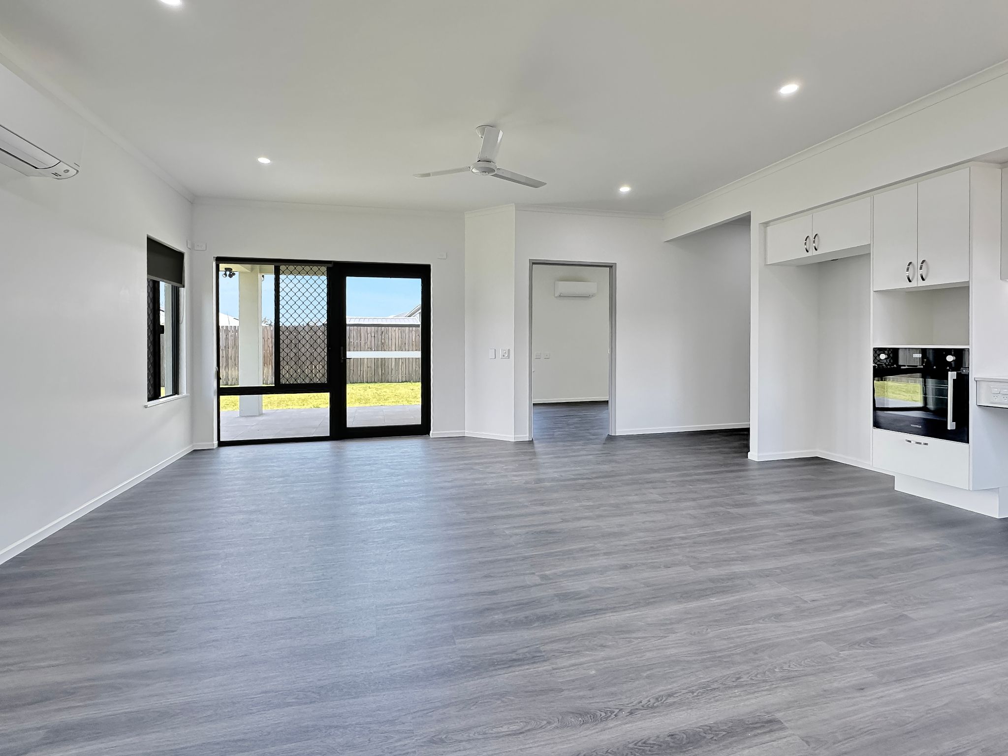 13Pepper Living_Dining