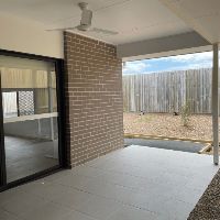 5 Gumtree  Ripley Outside