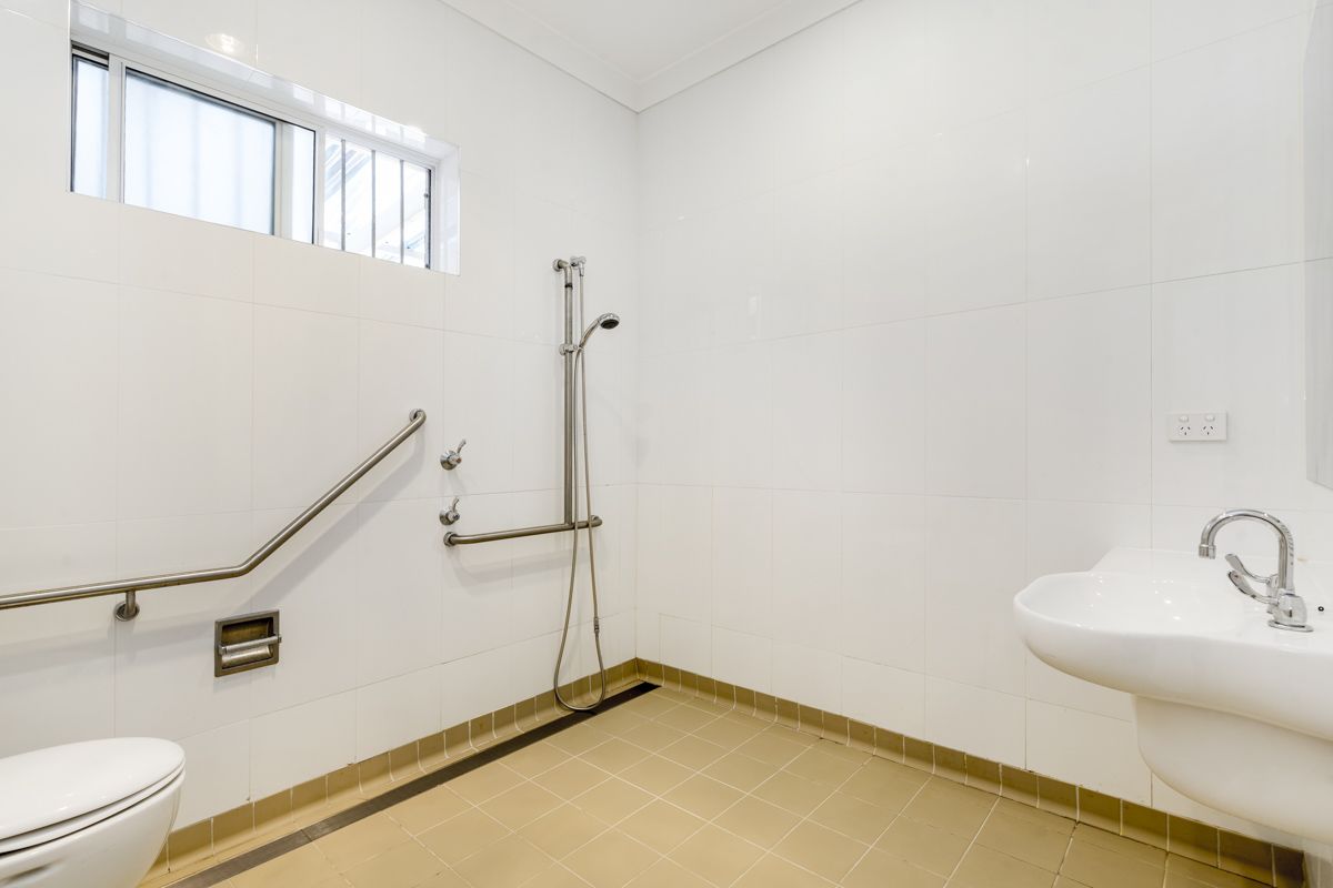 bathroom Web1200x800