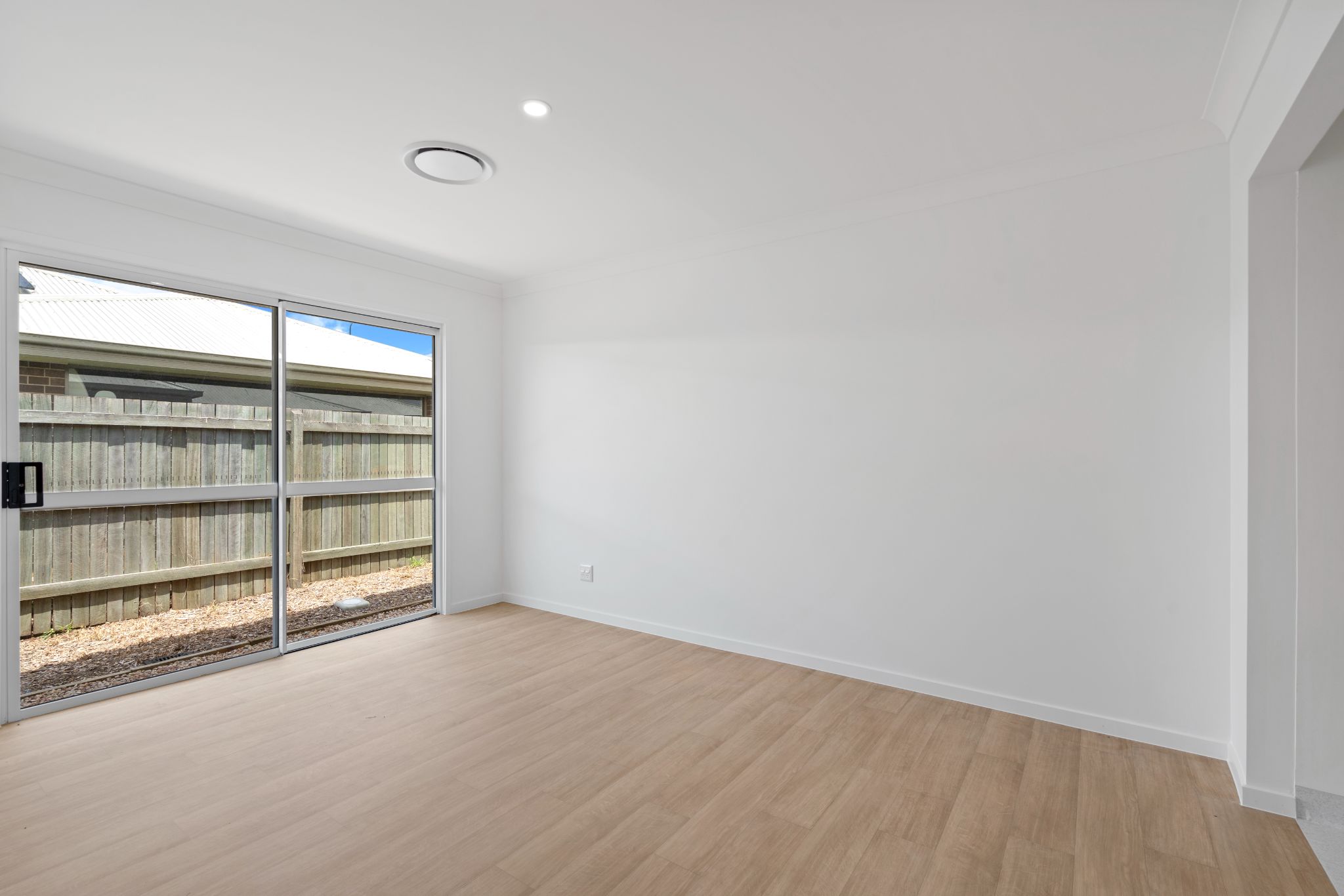 010 Open2view_ID912124-6_Breanna_St__Cotswold_Hills