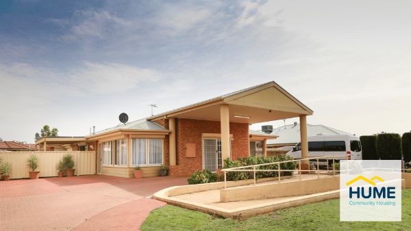 5 AGC Griffith front of home