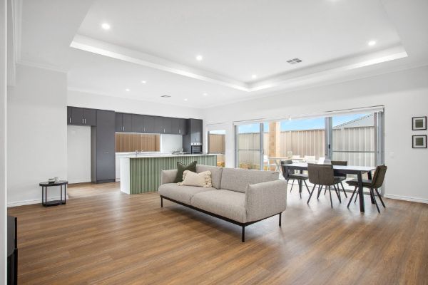 Mantis Grove - Karnup